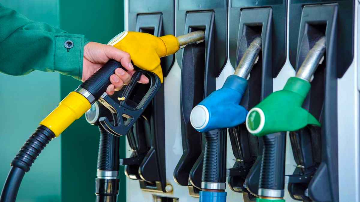Benzin ve motorine büyük indirim geliyor.