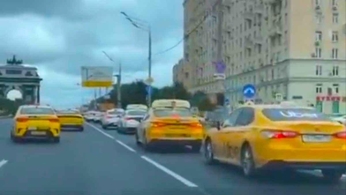 Yandex'in Taksi Çağırma Uygulaması Hacklendi: Taksiler Tek Bir Yere Çağırıldı