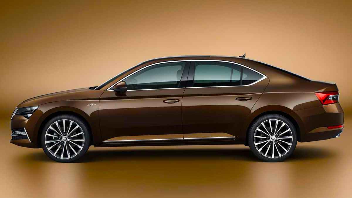 Skoda Superb Eylül 2022 fiyat listesi