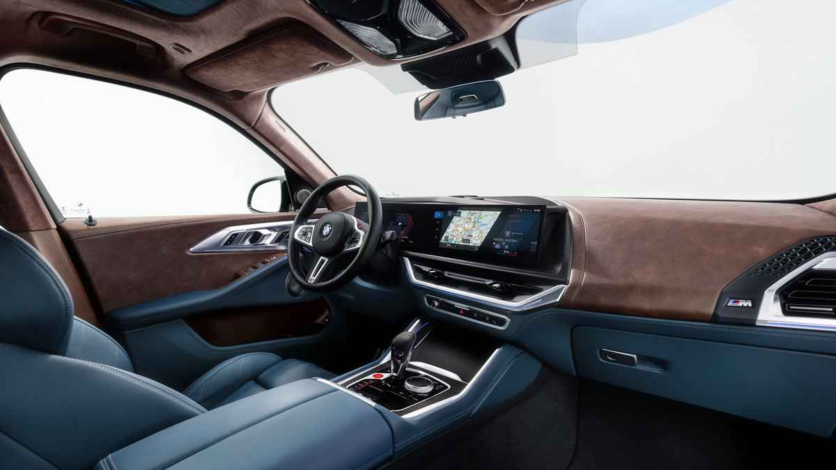 2023 BMW XM iç mekan