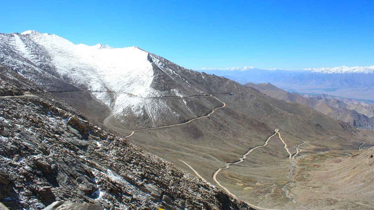 Khardung La, Hindistan