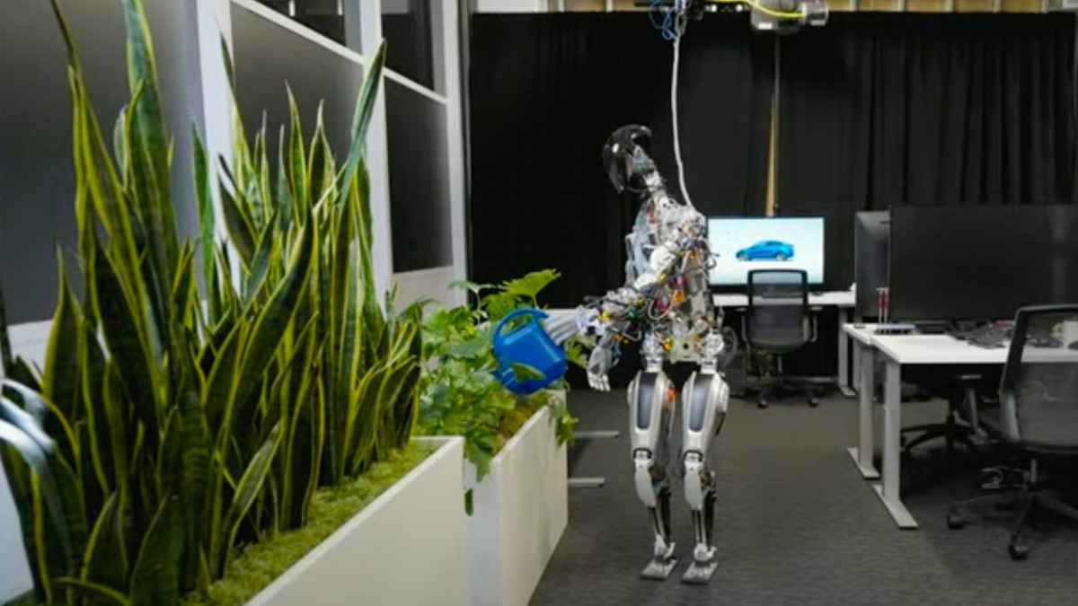 Tesla, İlk İnsansı Robotu Optimus'u Tanıttı