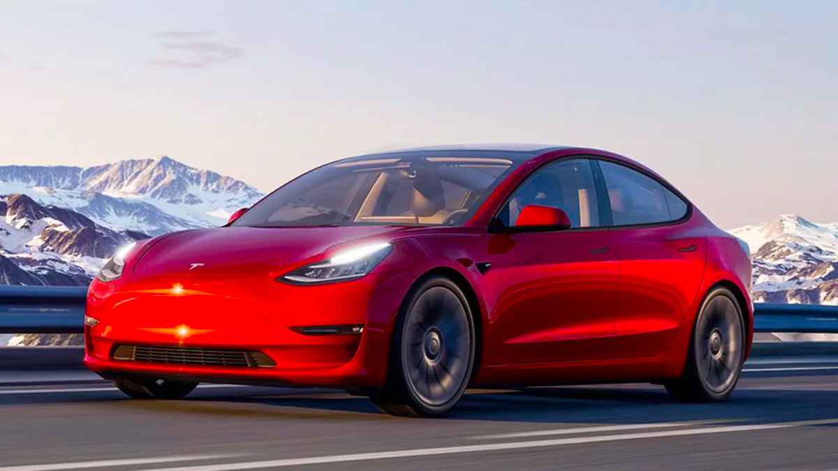 Tesla Binlerce Aracını Geri Çağırıyor