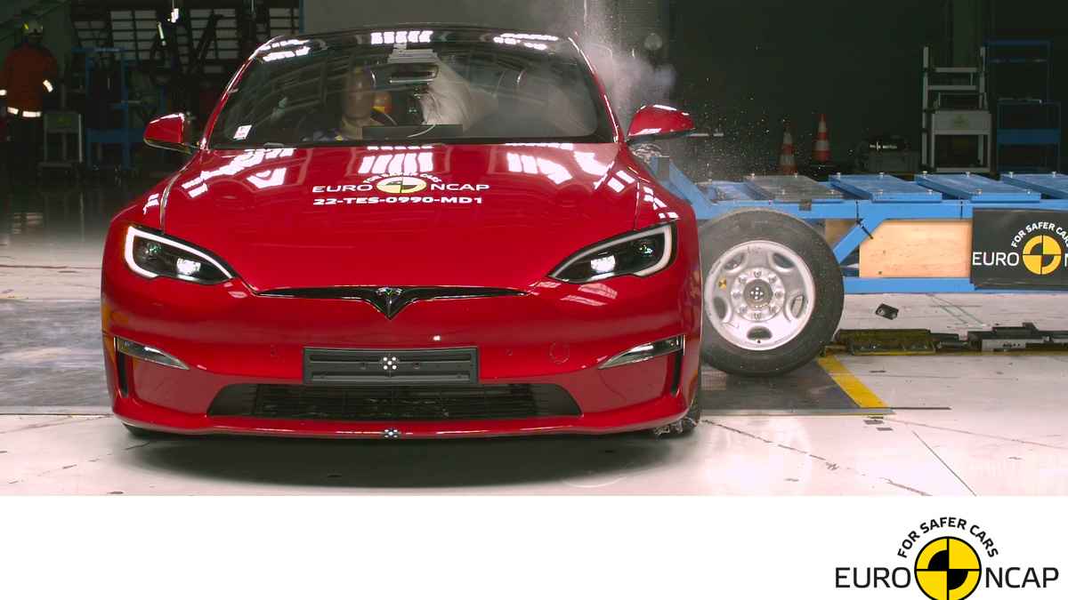 2022 Tesla Model S Çarpışma Testi Sonuçları