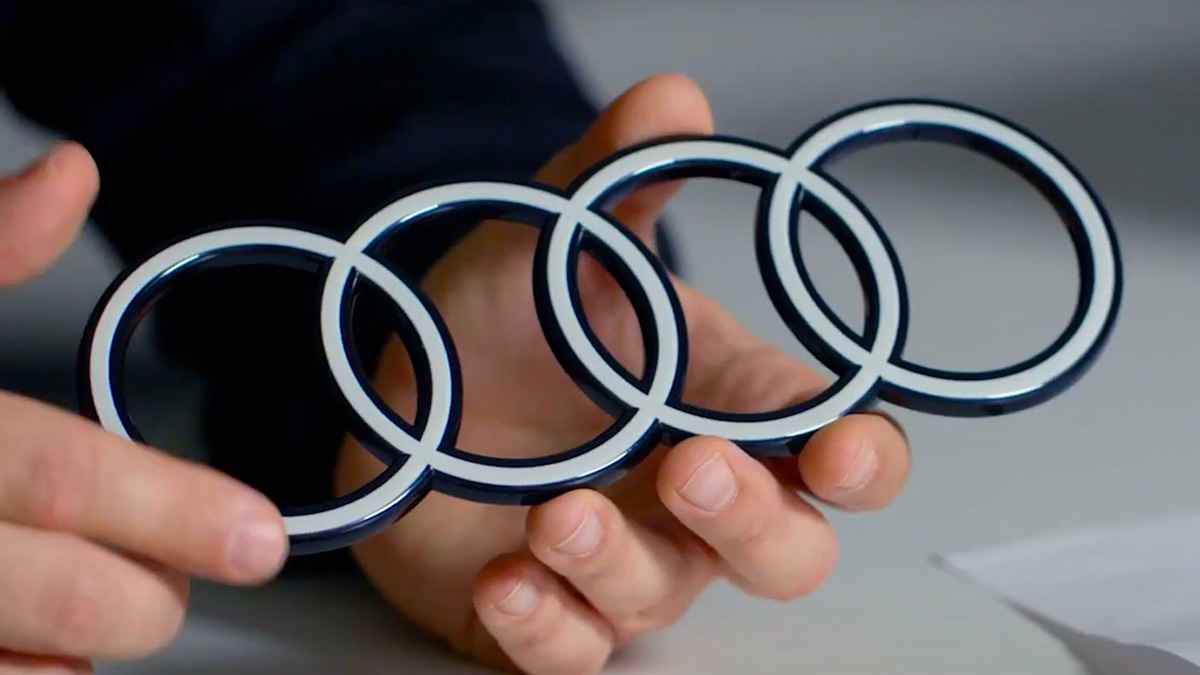 Audi Yeni İki Boyutlu Logosunu Tanıttı