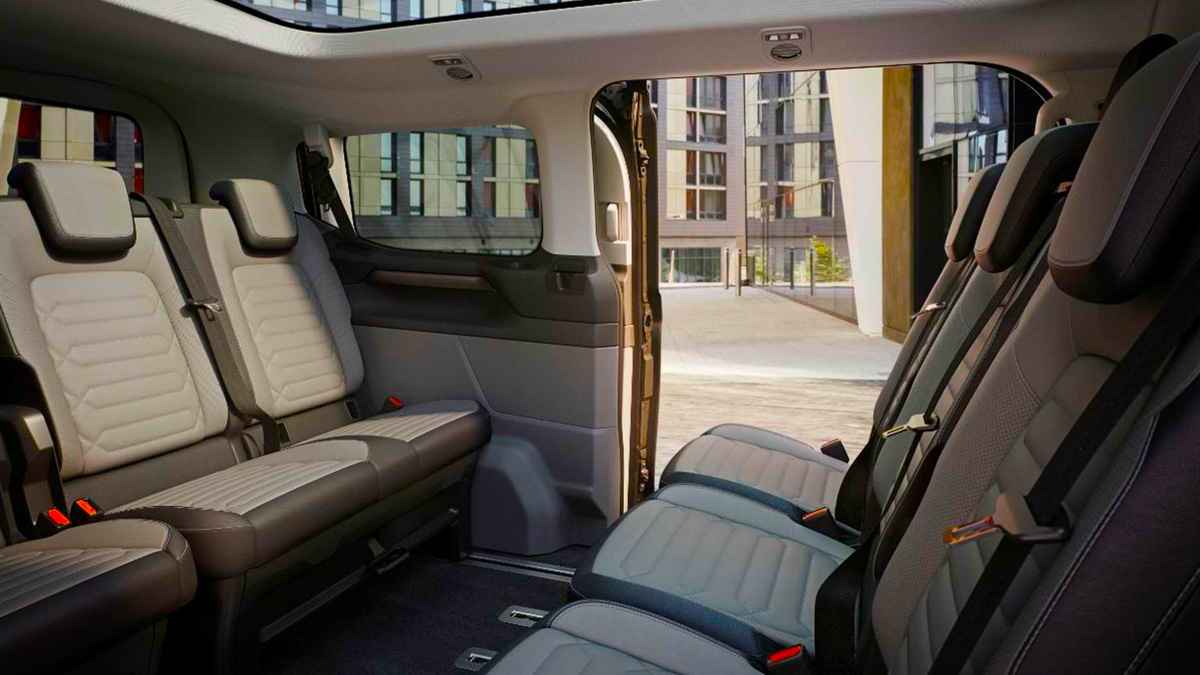 2023 Ford E-Tourneo Custom