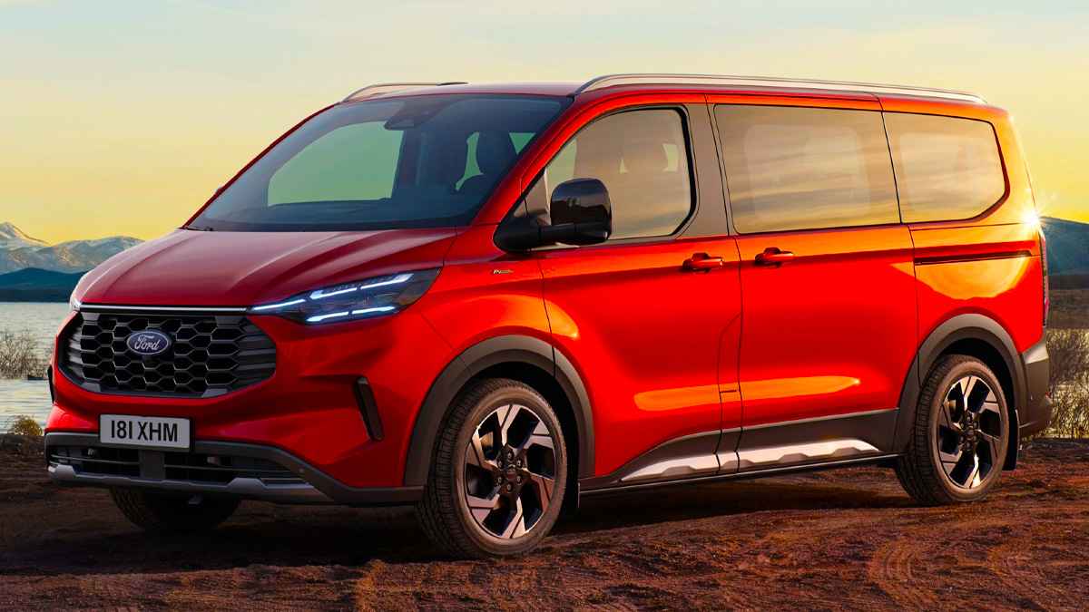 2023 Ford E-Tourneo Custom