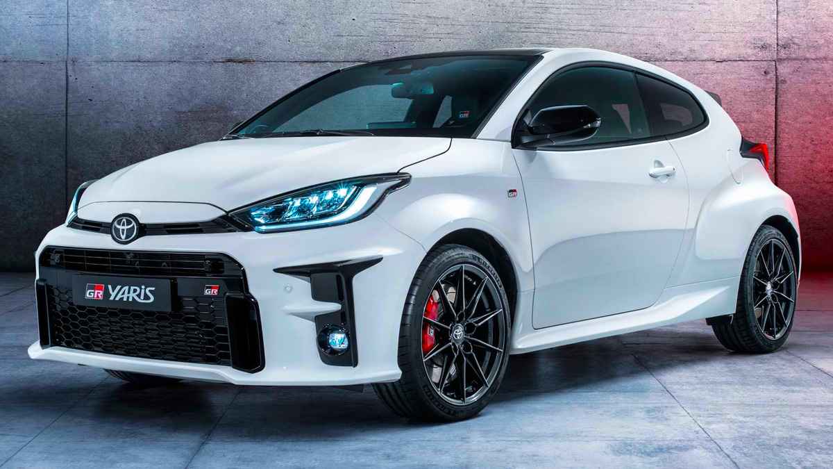 Toyota Yaris kasım 2022 fiyat listesi