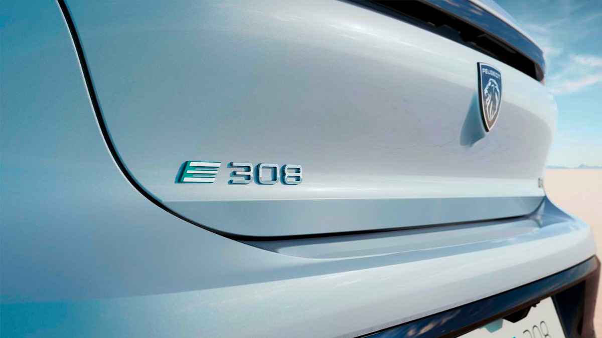 Elektrikli Yeni Peugeot e-308