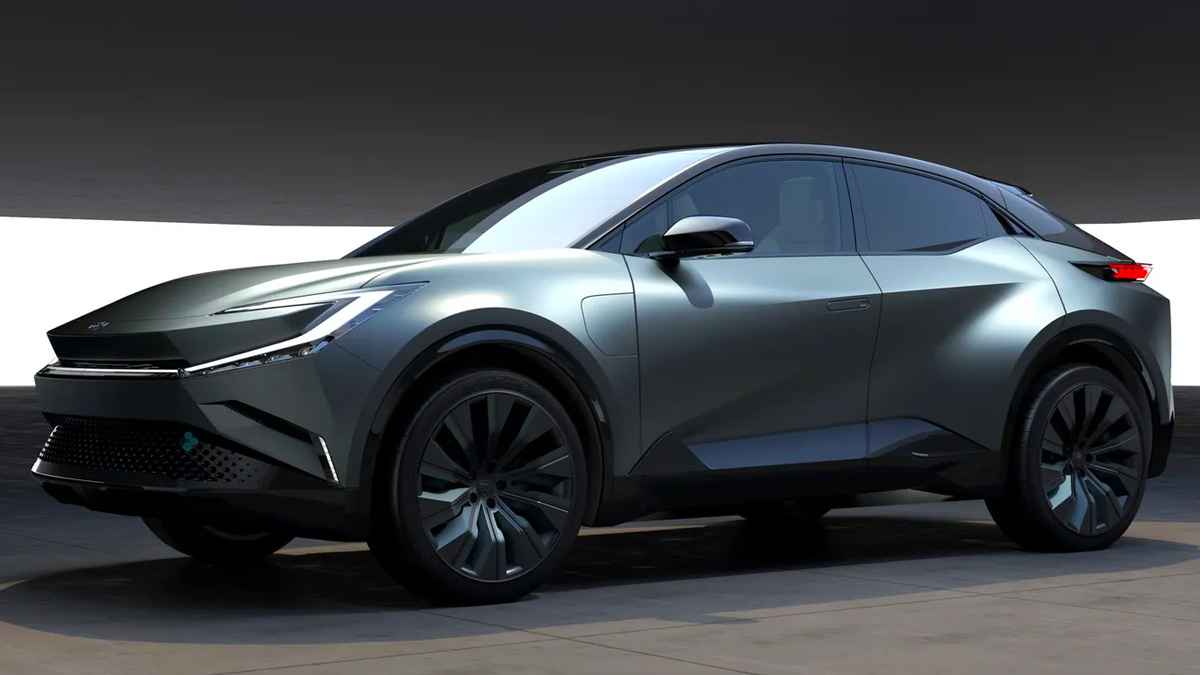 Toyota Yeni bZ Kompakt Elektrikli SUV Konseptini Tanıttı