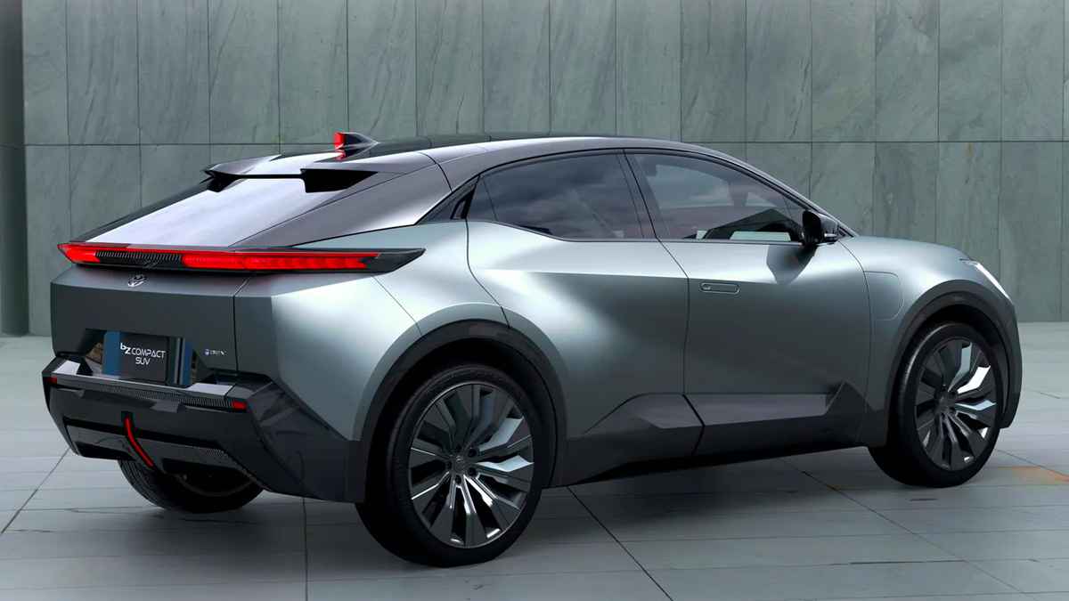 Toyota Yeni bZ Kompakt Elektrikli SUV Konseptini Tanıttı