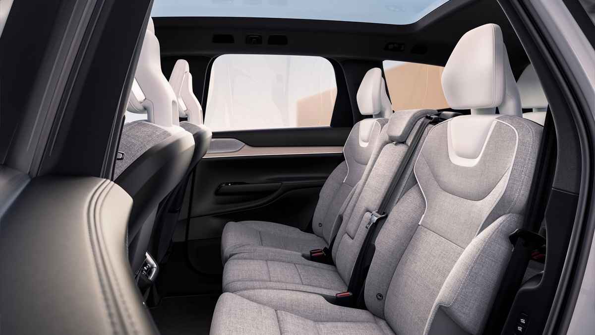 Yeni Volvo EX90