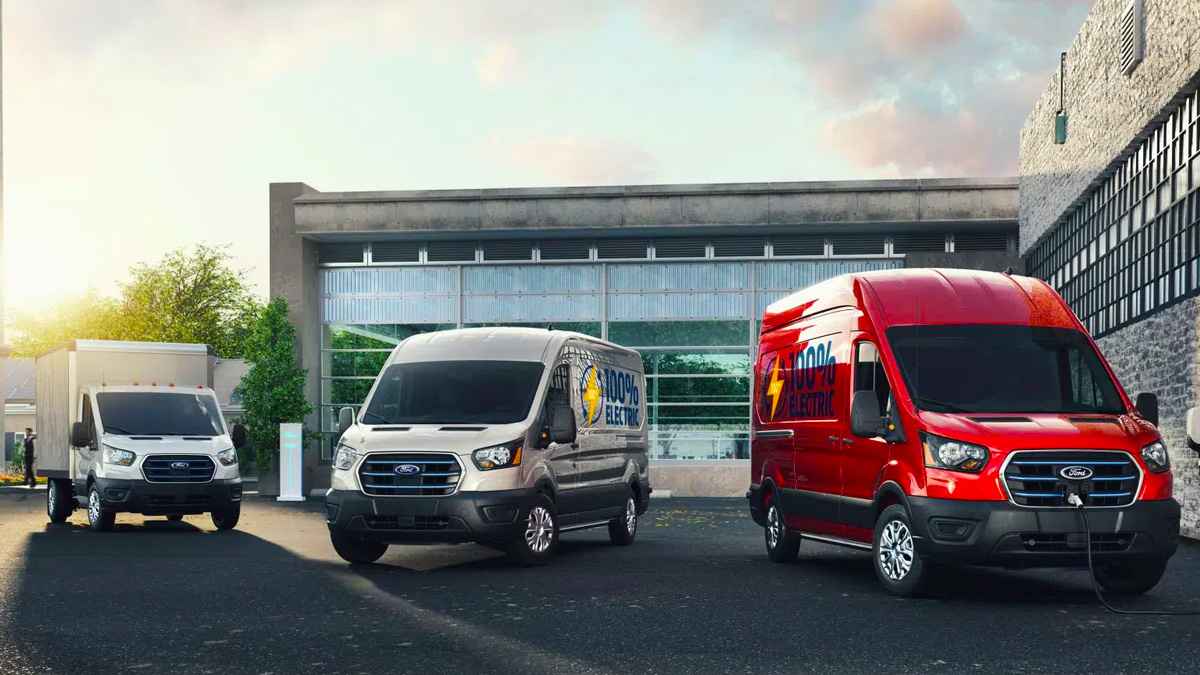 Yerli Üretim Elektrikli Transit'in Türkiye Fiyatı Açıklandı