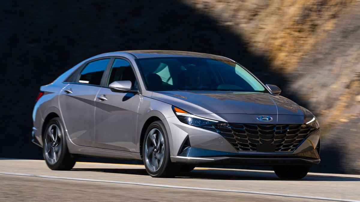 Hyundai Elantra Aralık 2022 fiyat listesi