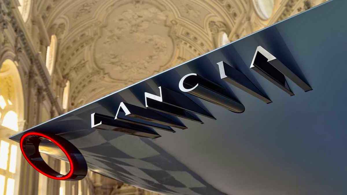 Lancia Yeni Logosunu Tanıttı