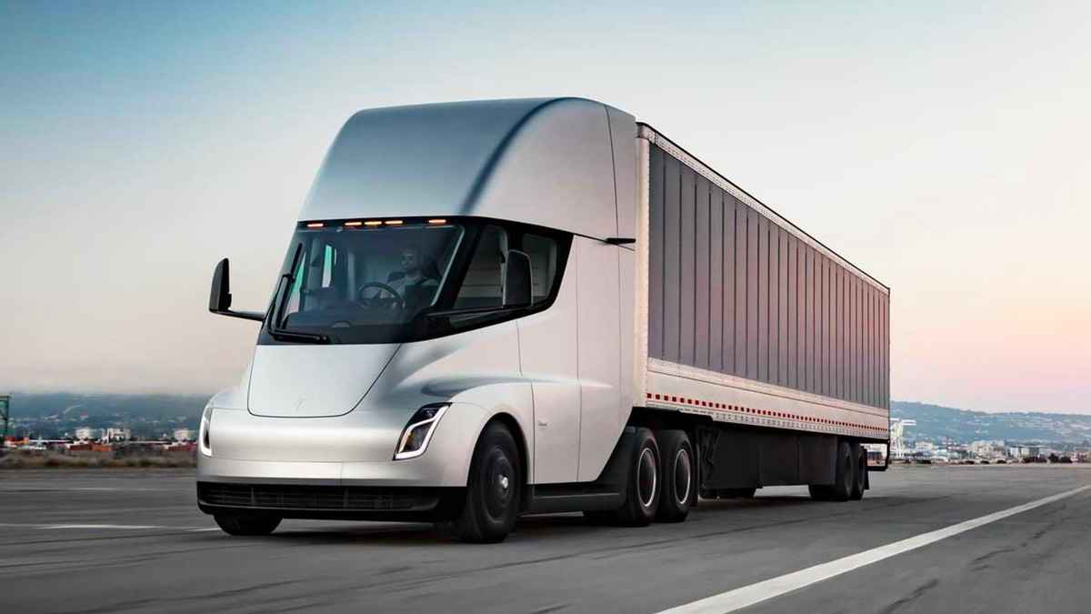 Tesla Elektrikli Kamyonunu 3 Yıl Gecikmeli Olarak Teslim Etti