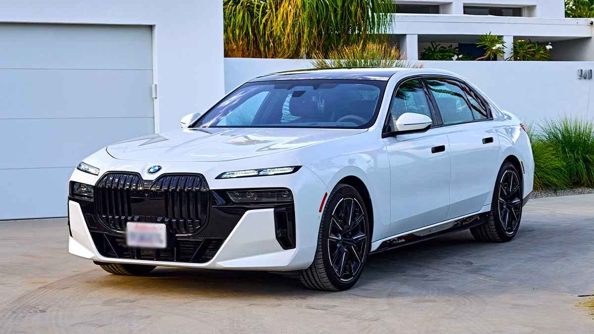 BMW, Elektrikli i7, 7 Serisi ve X7 Modellerinin Türkiye Fiyatlarını Açıkladı