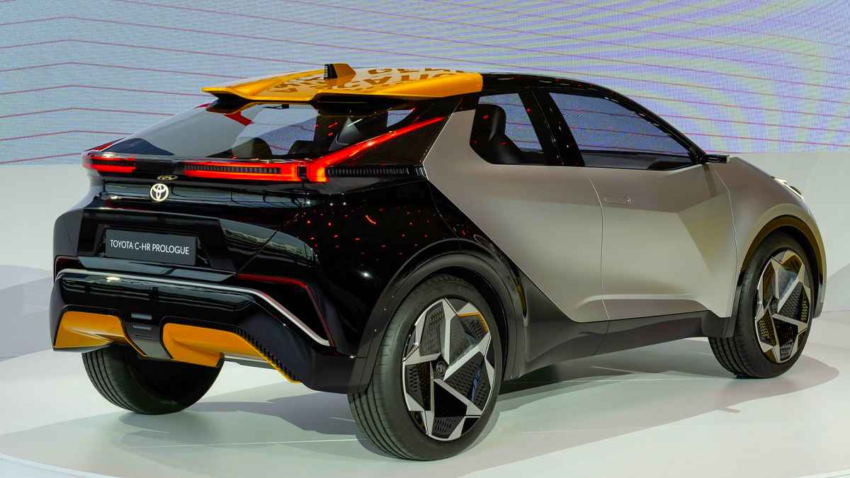 Yeni Toyota C-HR'nin Tasarımı