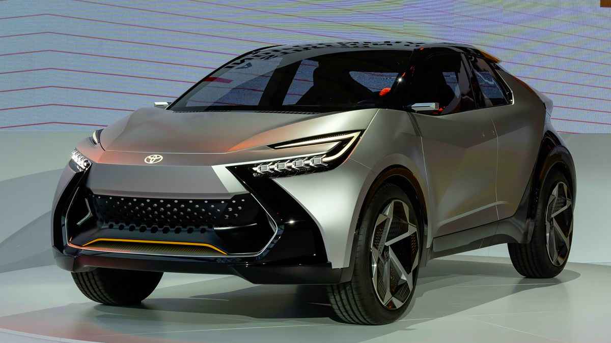 Yeni Toyota C-HR'nin Tasarımı