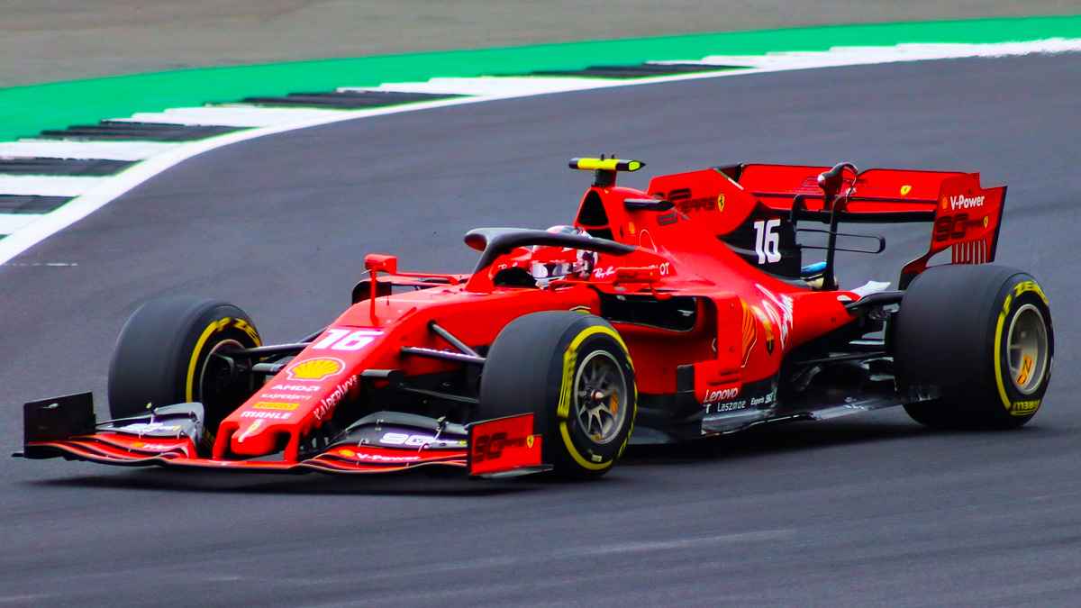 Formula 1 yarışlarında yeşil bayrak