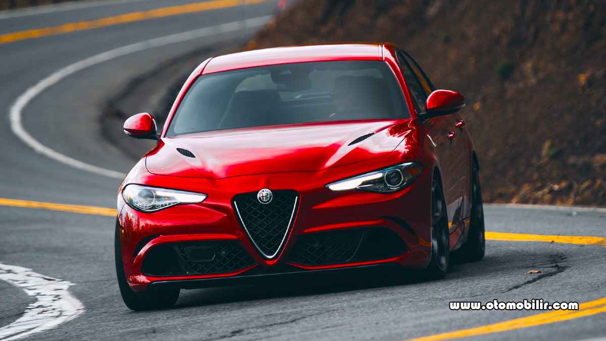 Giulia Quadrifoglio, 2023'ün En Heyecan Verici Performans Otomobili seçildi