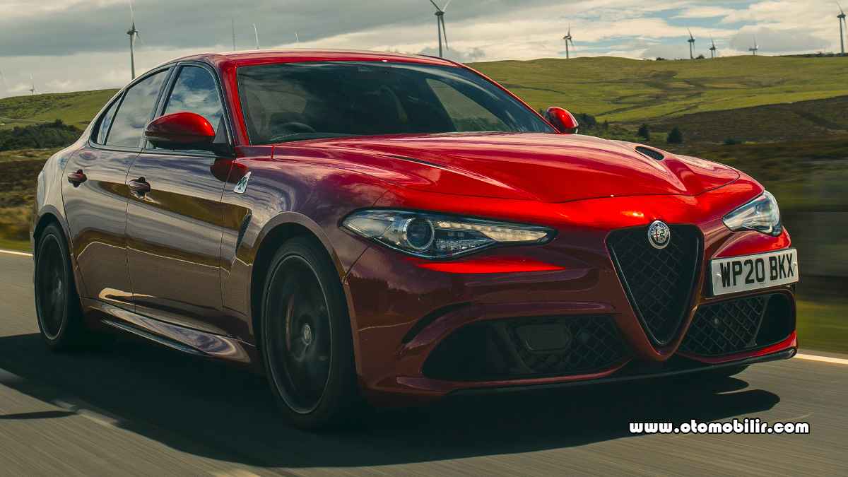 Giulia Quadrifoglio, 2023'ün En Heyecan Verici Performans Otomobili seçildi