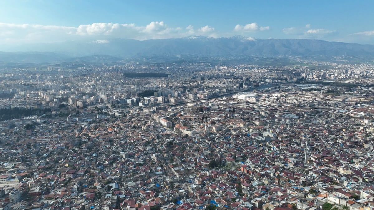 İstanbul Büyükçekmece’de Eski Deprem Yönetmeliğine Göre Yapılan Binalar Yıkılacak!