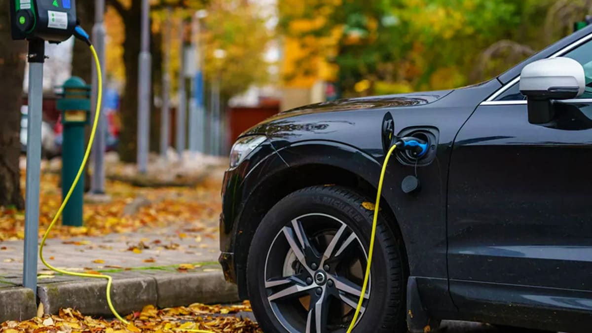 Avrupa'da Elektrikli ve e-Yakıtlı Araba Dönemi
