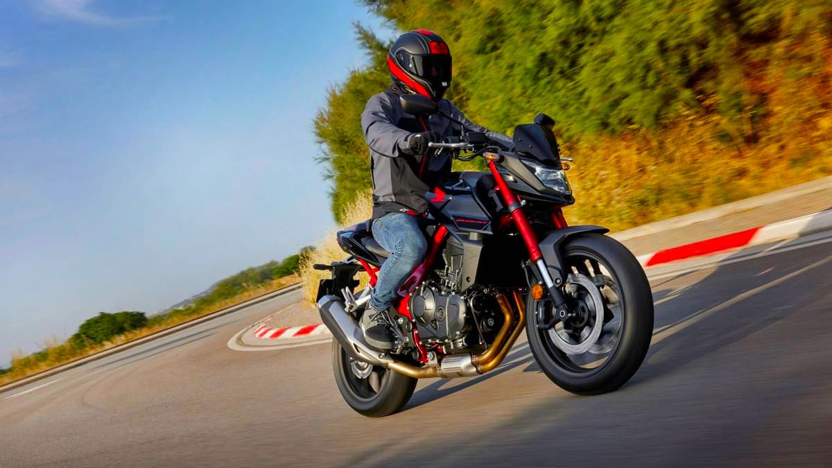 Honda'nın CB750 Hornet Modeli Türkiye'de