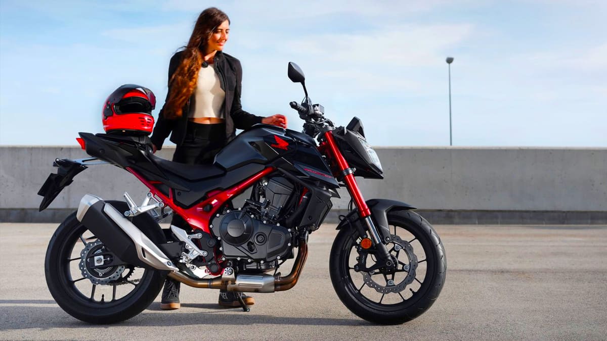 Honda'nın CB750 Hornet Modeli Türkiye'de