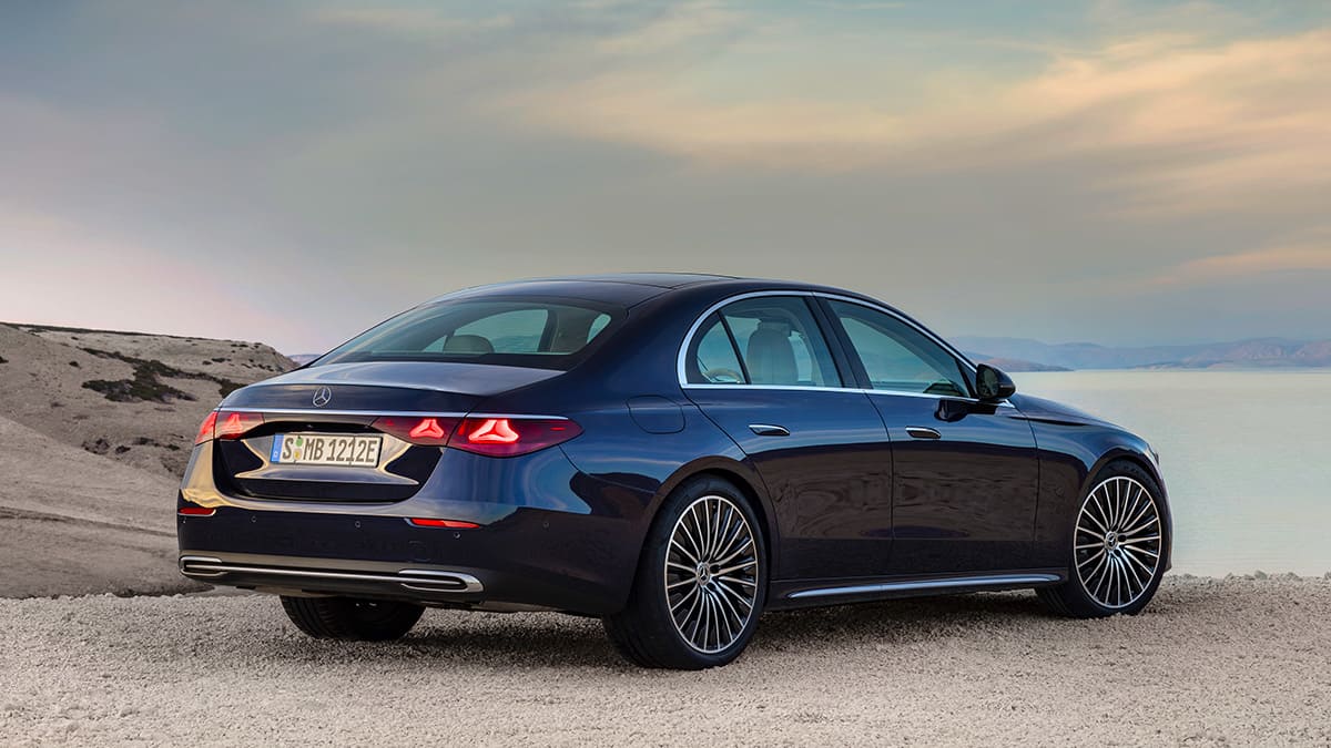 Yeni 2024 Mercedes-Benz E-Serisi Tanıtıldı