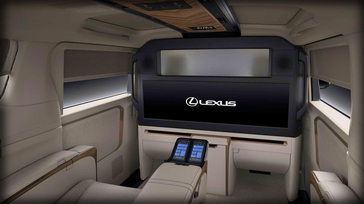 Lexus LM