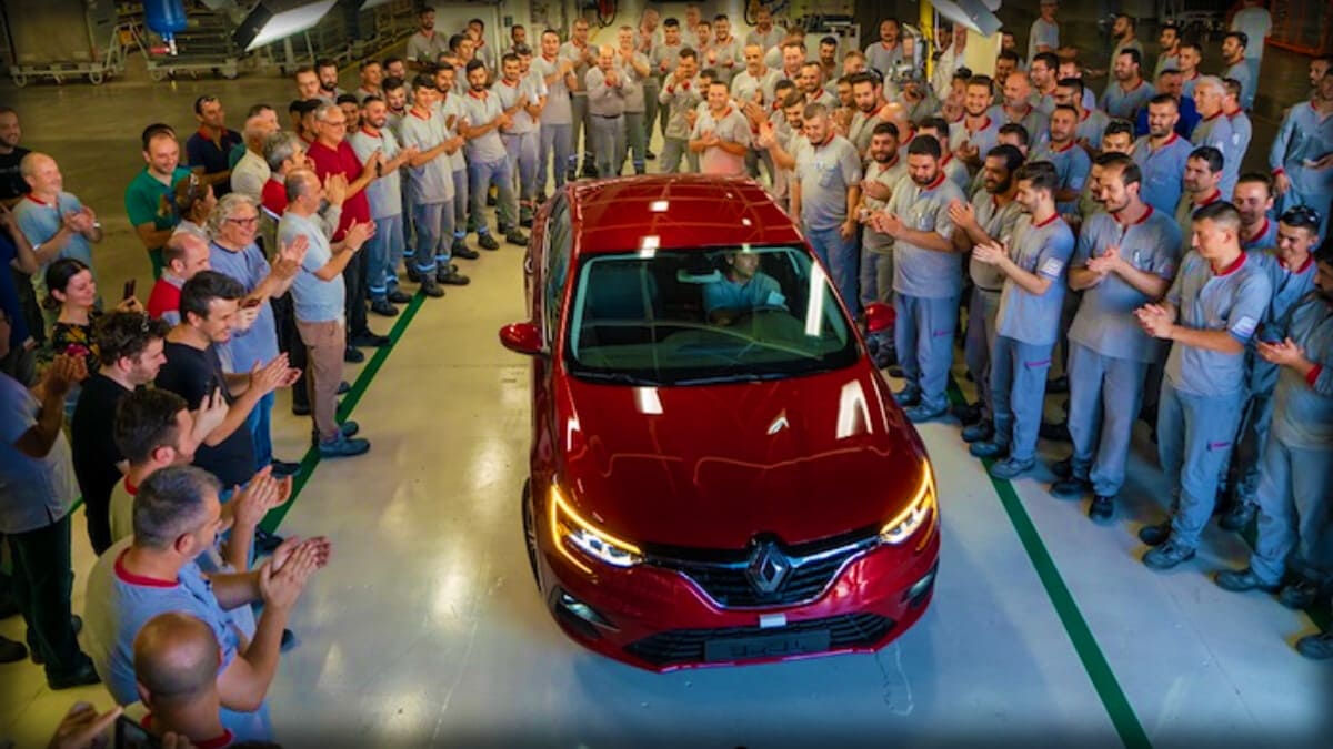 Renault Megane sedan üretimi