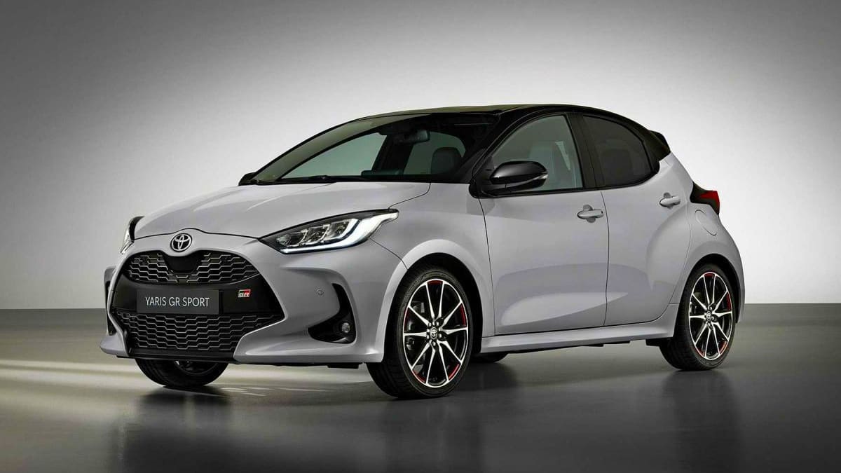 Toyota Yaris Nisan 2023 fiyat listesi