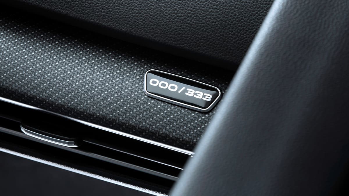 Volkswagen Golf R333 özellikleri