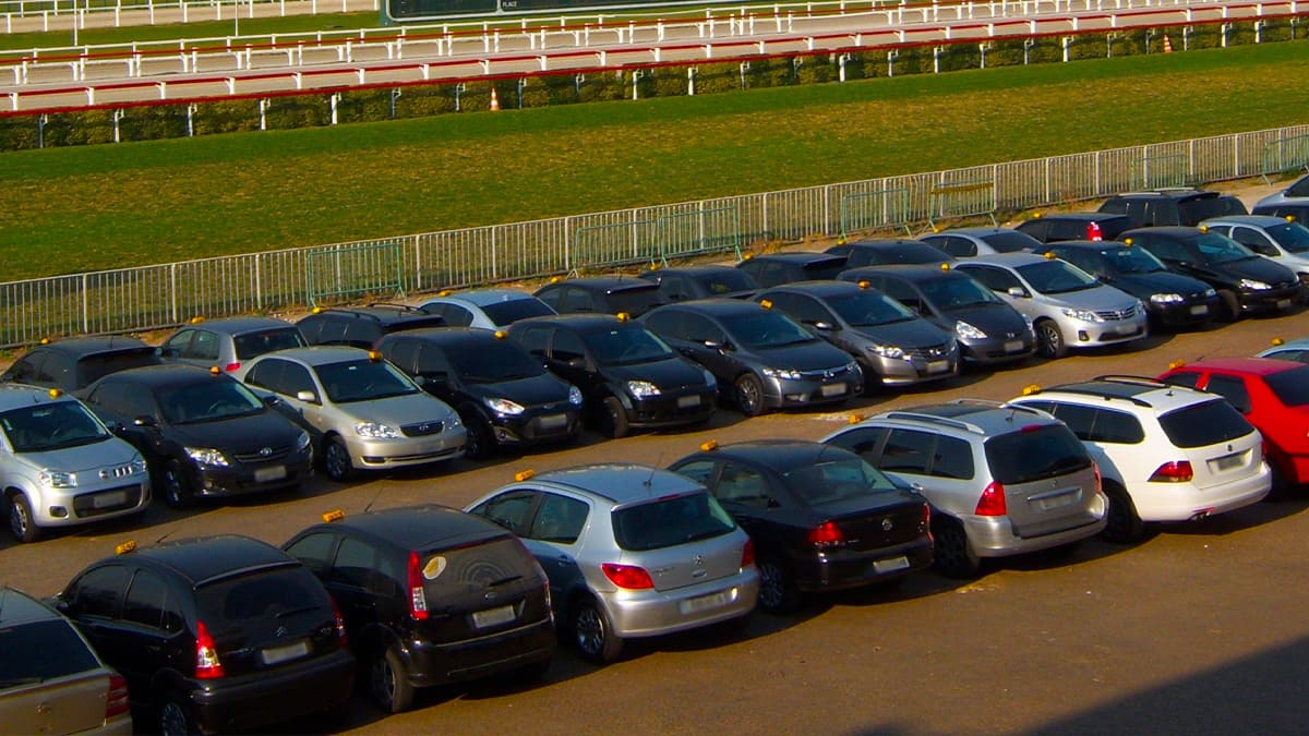 bayiler hakkında 4 milyon 458 bin 600 liraya kadar idari para cezası