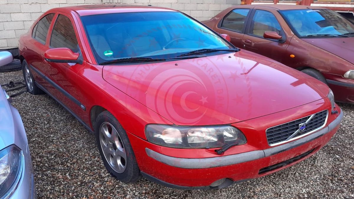 2002 VOLVO S60