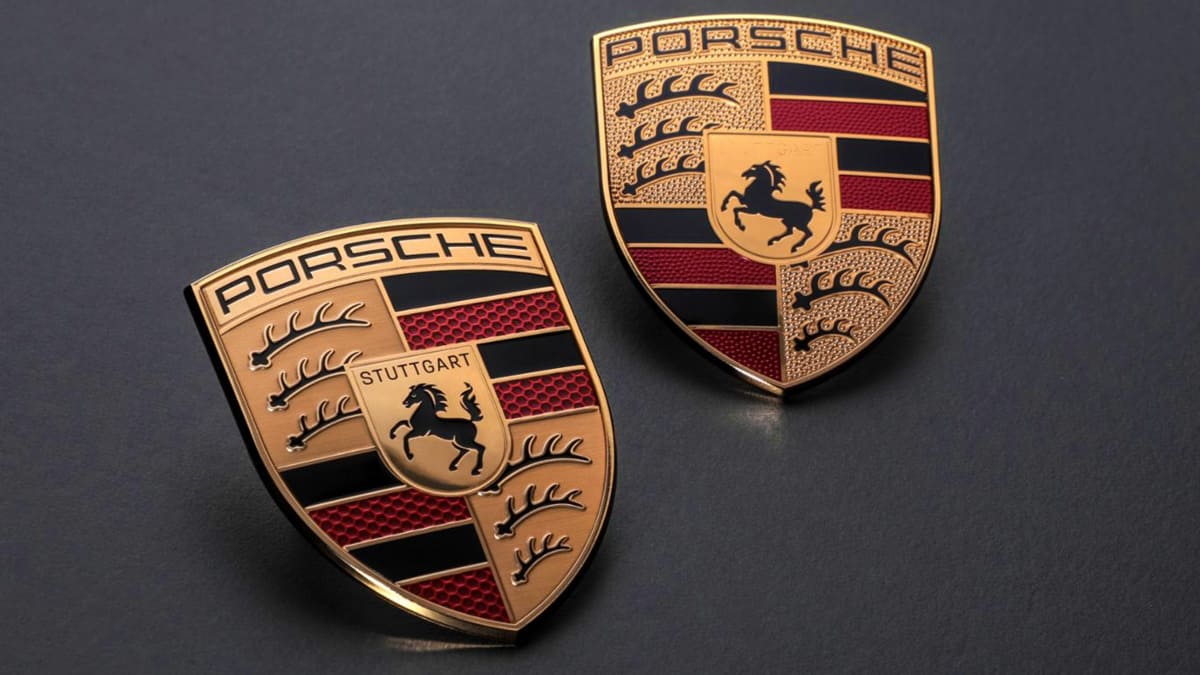 Porsche Logosunu Yeniledi