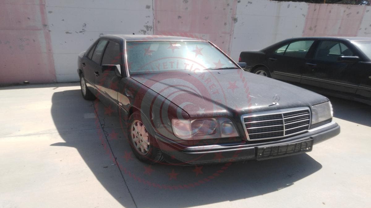 1992 MERCEDES - BENZ 250 D