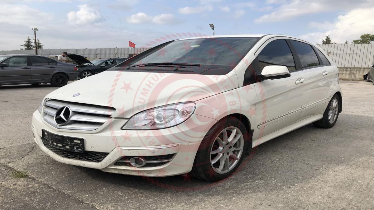 2010 MERCEDES-BENZ B 180 CDI