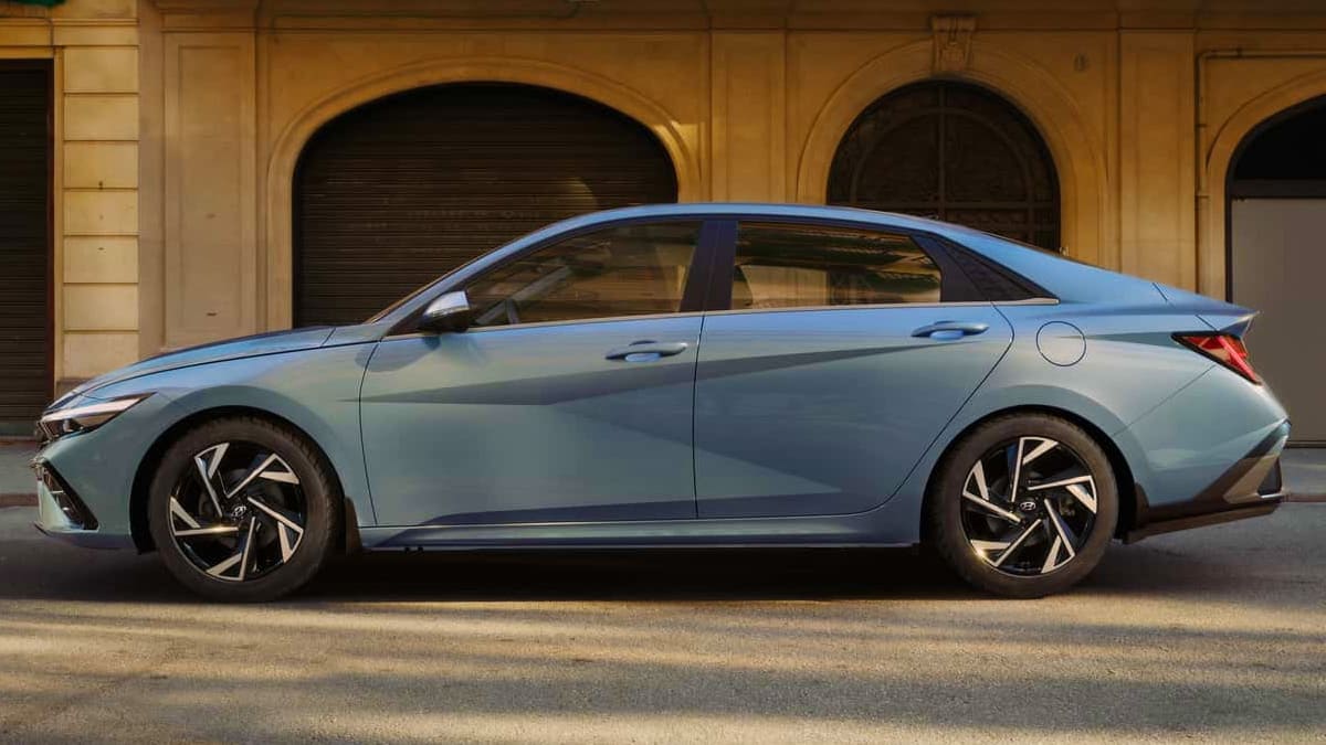 Makyajlı Hyundai Elantra Türkiye'de