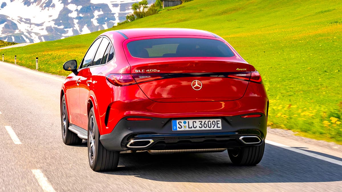 Yeni Mercedes GLC Coupe Yenilenen Tasarımıyla!