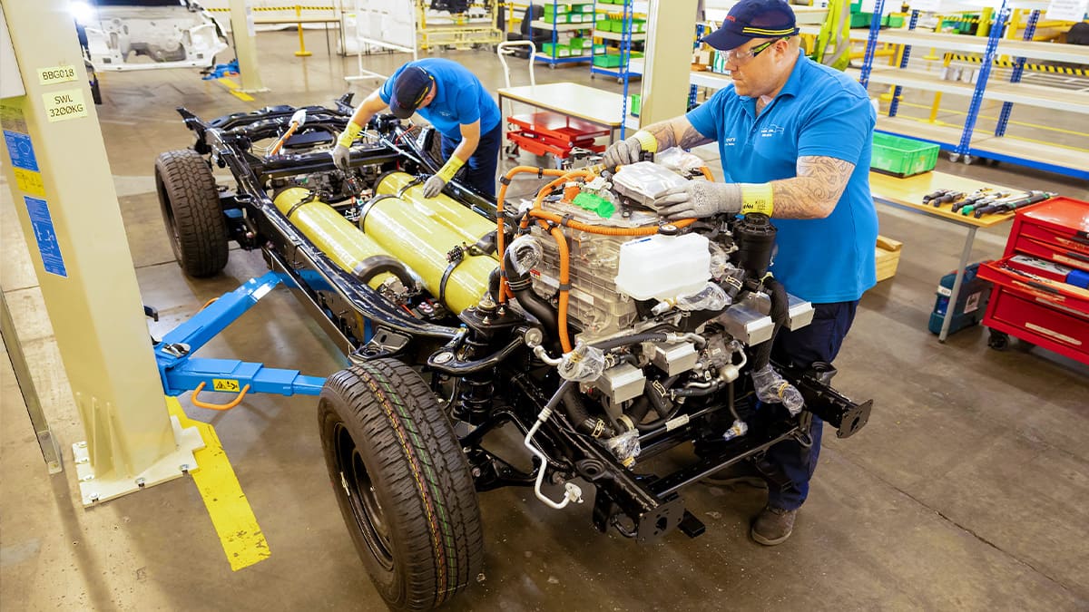 hidrojen yakıt hücreli Hilux prototipi