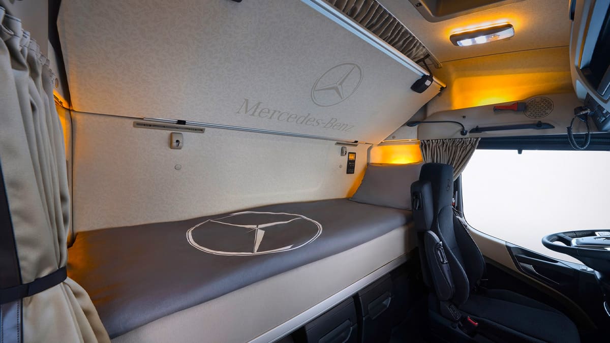 Yeni Elektrikli Mercedes eActros 600