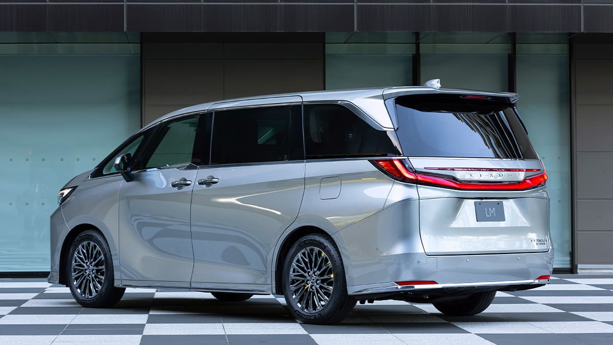 lexus lm 350h özellik