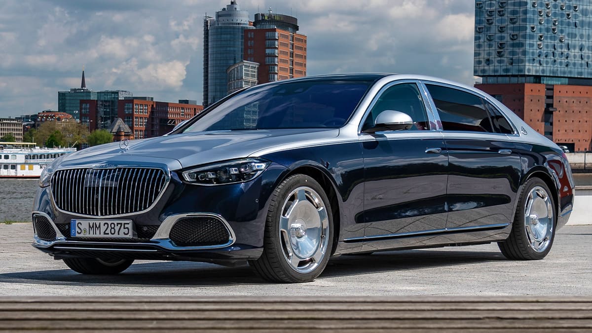 Mercedes-Benz, İsrail'e 1 Milyon Euro'luk Yardım Yaptı