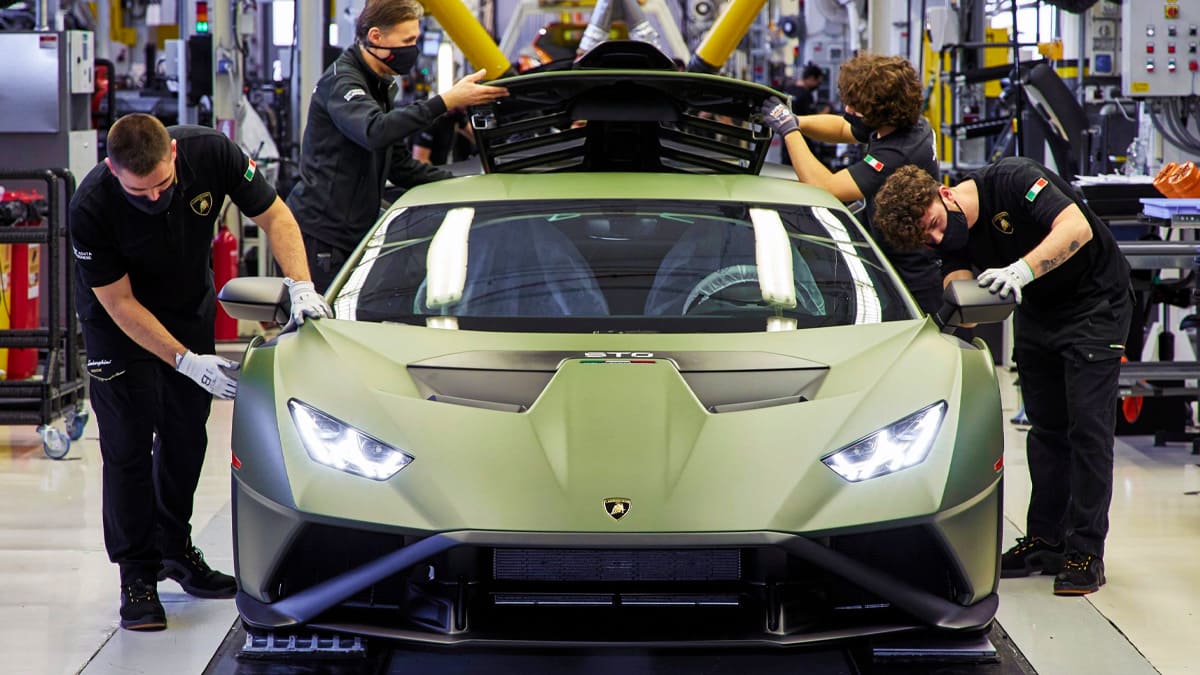 Lamborghini Haftada 4 Gün Çalışma Sistemine Geçti