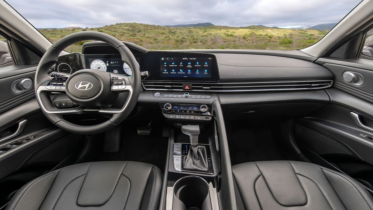 2024 elantra konsol