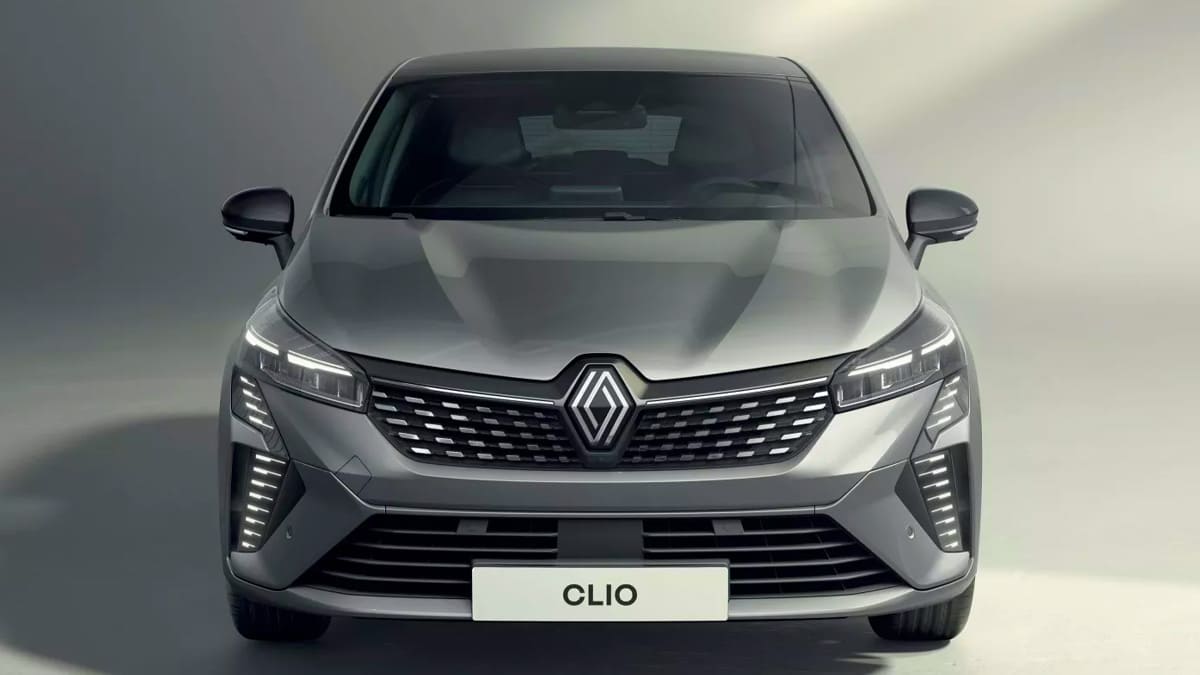 2024 renault clio ön tasarım