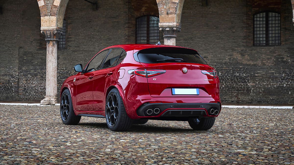 2024 Alfa Romeo Stelvio Teknik Özellikleri